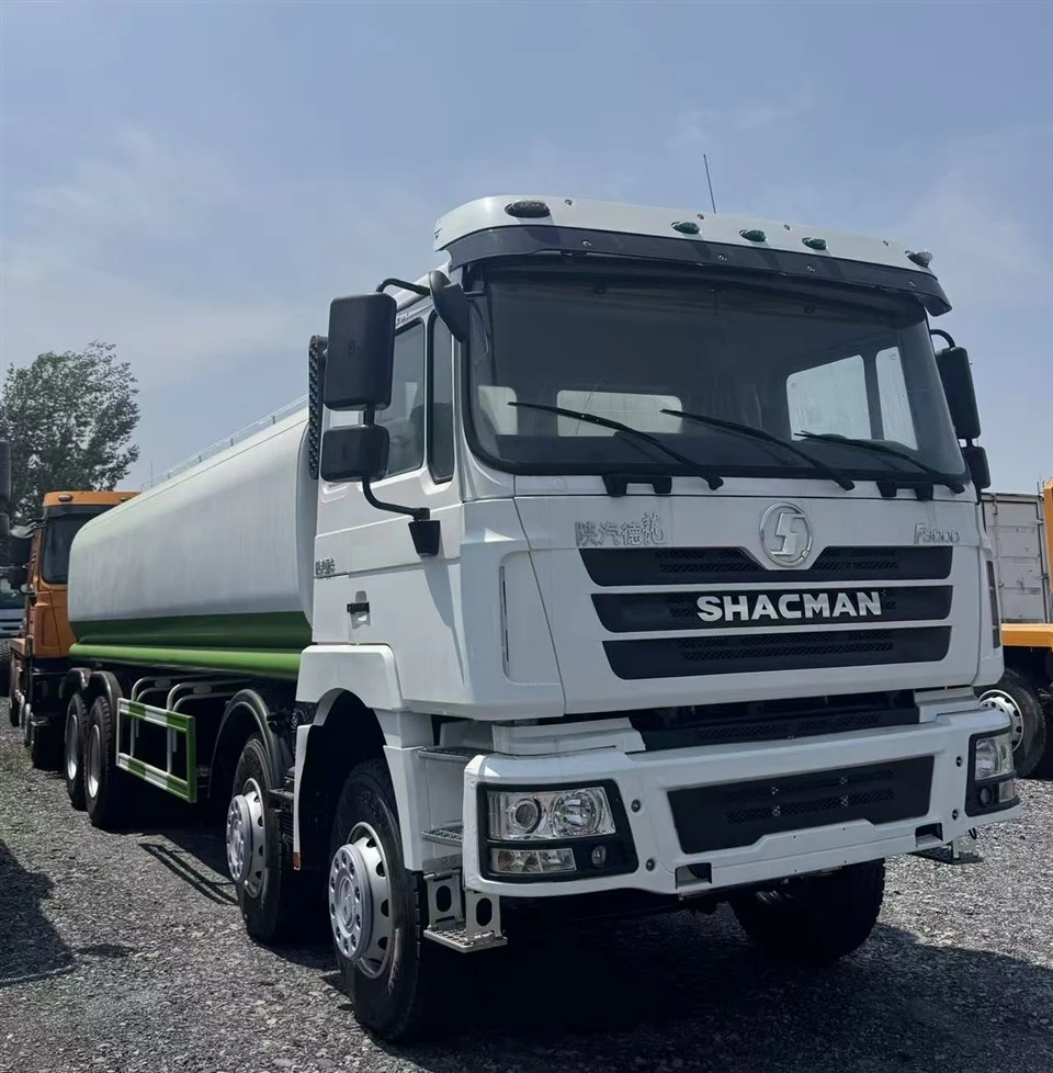 8 × 4 Trakk tat-Tank tal-Ilma